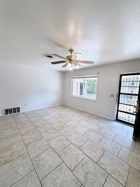 4th image of 1029 W Peebly Dr, Midwest City, OK 73110 | MLS# 1244966