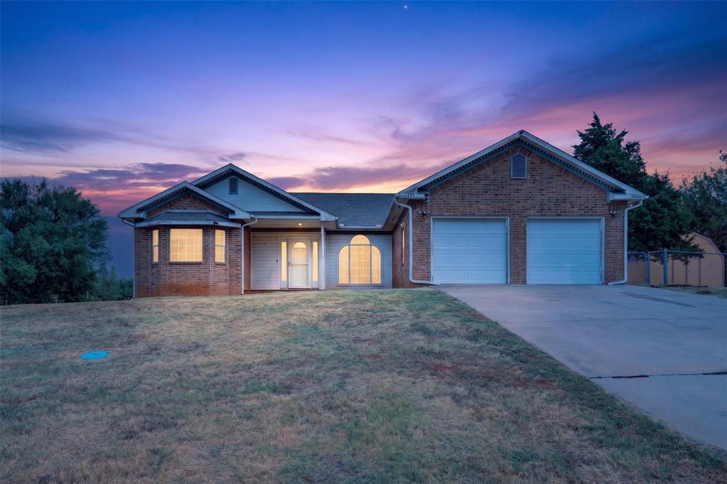 1st image of 1802 E University Ave, Guthrie, OK 73044 | MLS# 1245007