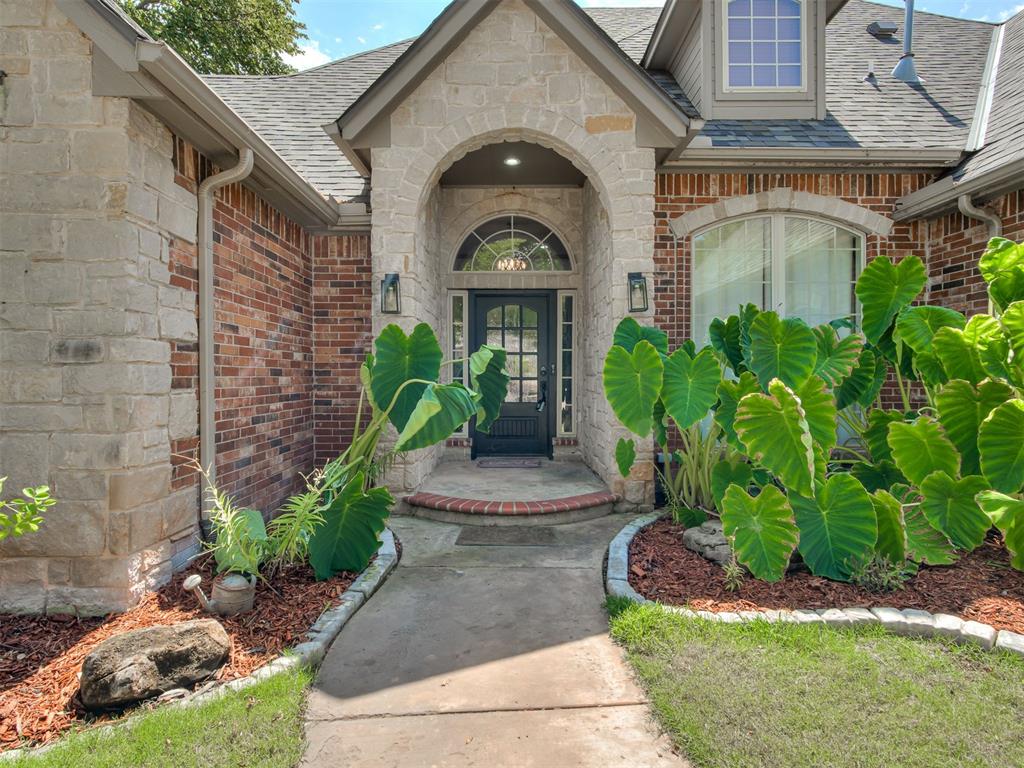 3rd image of 8030 Redhawk Ln, Edmond, OK 73034 | MLS# 1245041