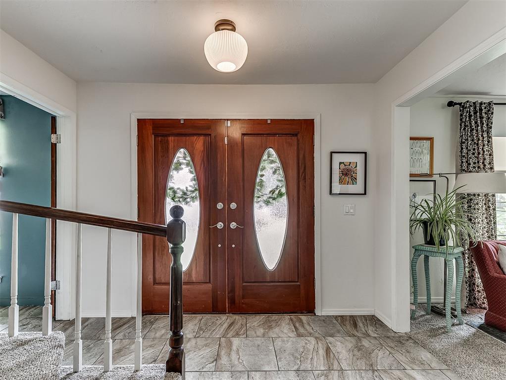 5th image of 11913 Somerville Dr, Yukon, OK 73099 | MLS# 1245052