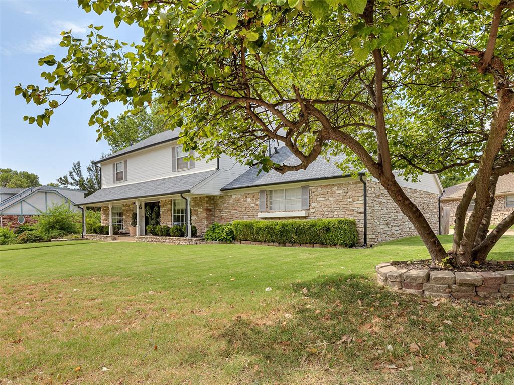 3rd image of 11913 Somerville Dr, Yukon, OK 73099 | MLS# 1245052