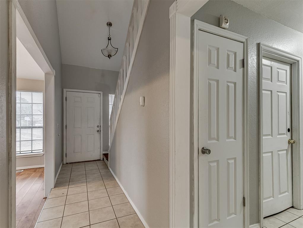 5th image of 2101 Ne 11Th St, Moore, OK 73160 | MLS# 1245063