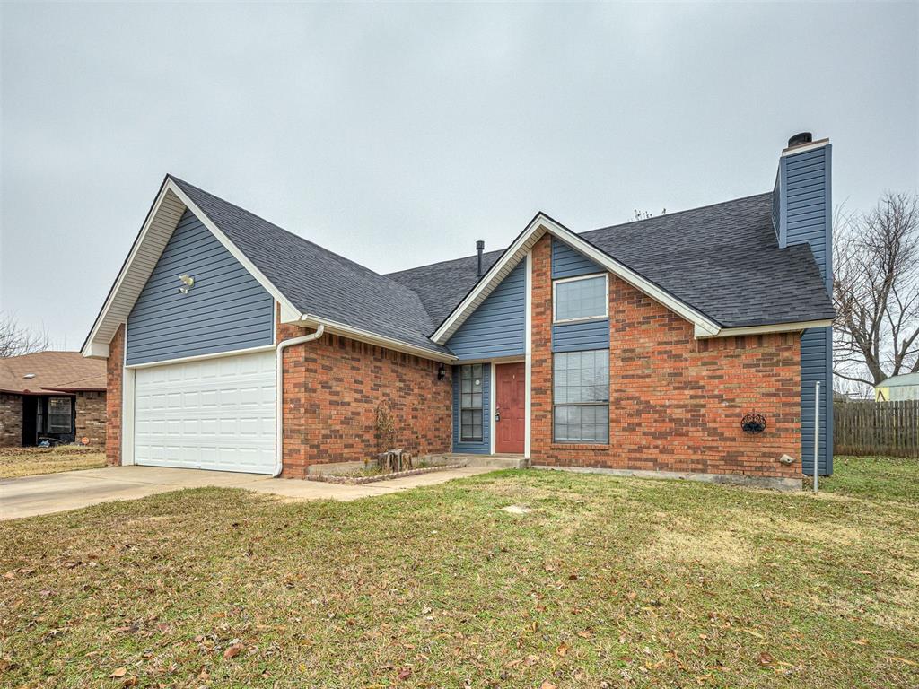 3rd image of 2101 Ne 11Th St, Moore, OK 73160 | MLS# 1245063