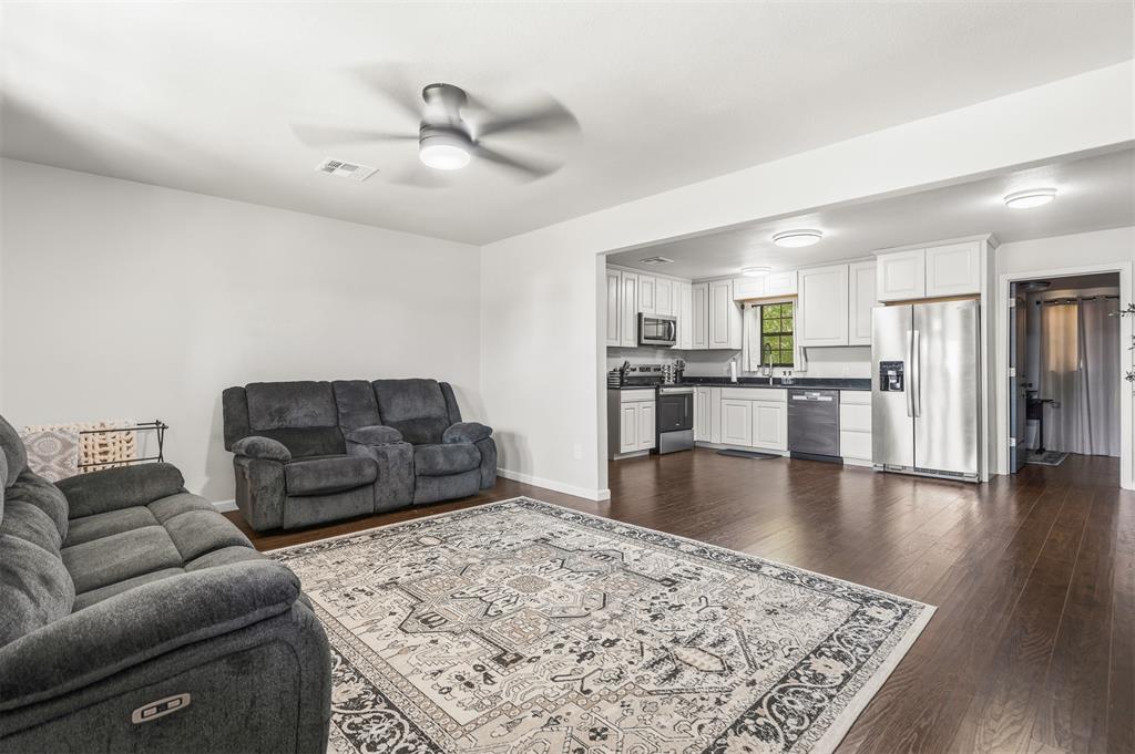 3rd image of 107 W Stewart St, Paoli, OK 73074 | MLS# 1245099