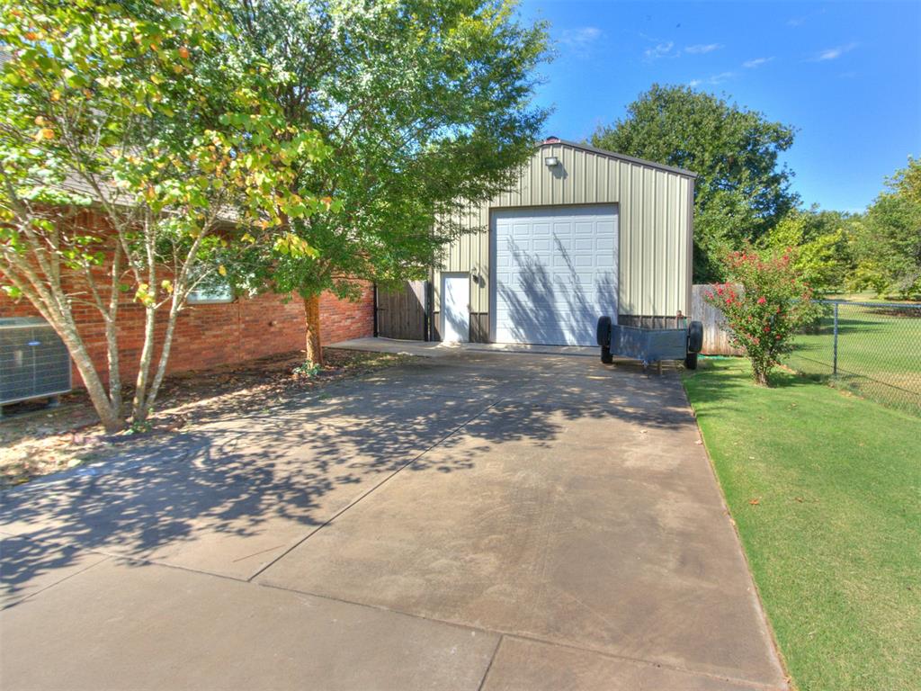 4th image of 14219 Shady Tree Dr, Edmond, OK 73034 | MLS# 1245104