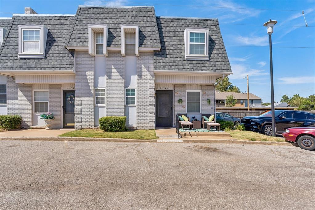 2nd image of 11429 N May Ave, Oklahoma City, OK 73120 | MLS# 1245113