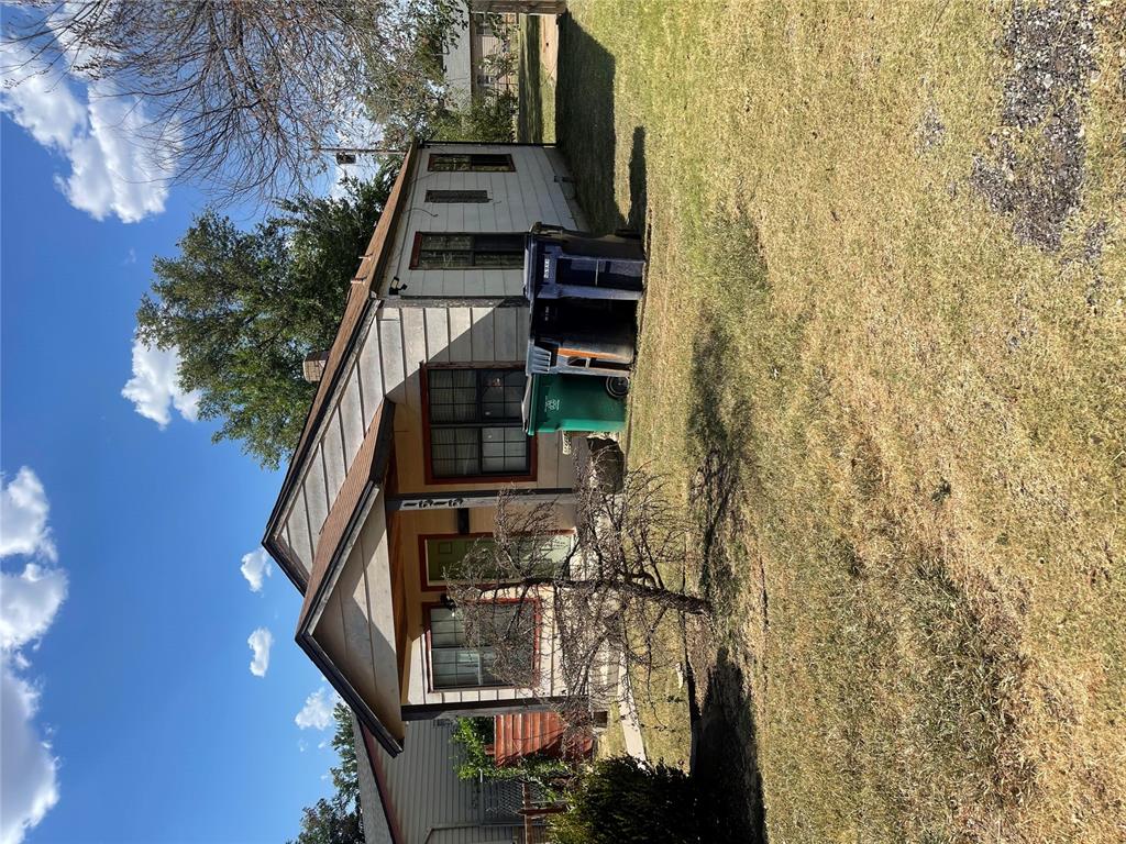 2nd image of 1515 Ne 25th St, Oklahoma City, OK 73111 | MLS# 1245118
