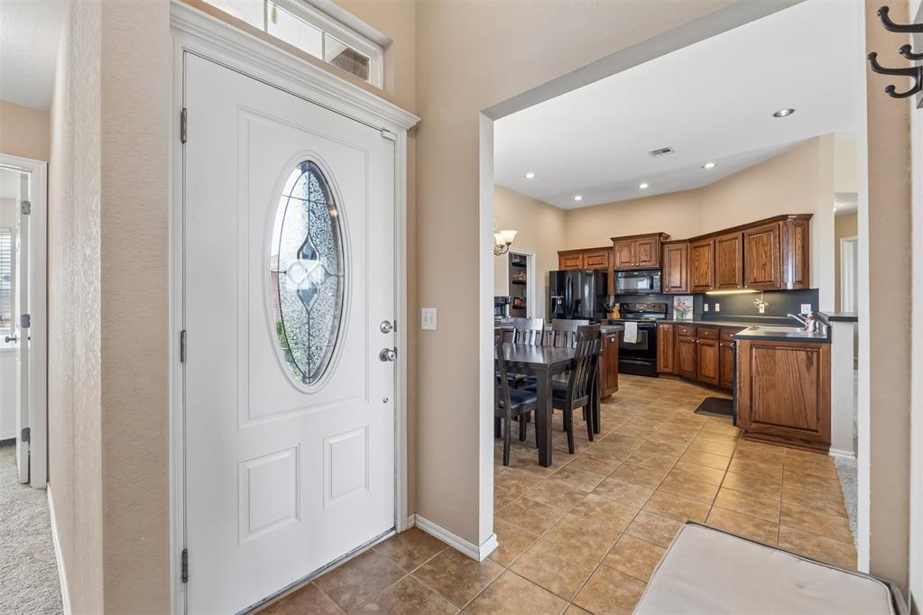 image of 800 Sw 161st St, Oklahoma City, OK 73170 | MLS# 1245187