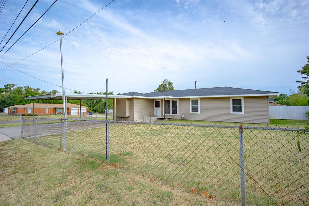 2nd image of 10501 Bellview Dr, Oklahoma City, OK 73130 | MLS# 1245206