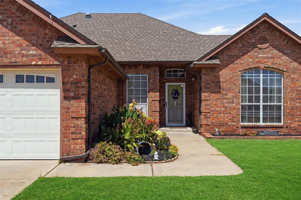 2nd image of 2000 Sw 93rd Pl, Oklahoma City, OK 73159 | MLS# 1245301