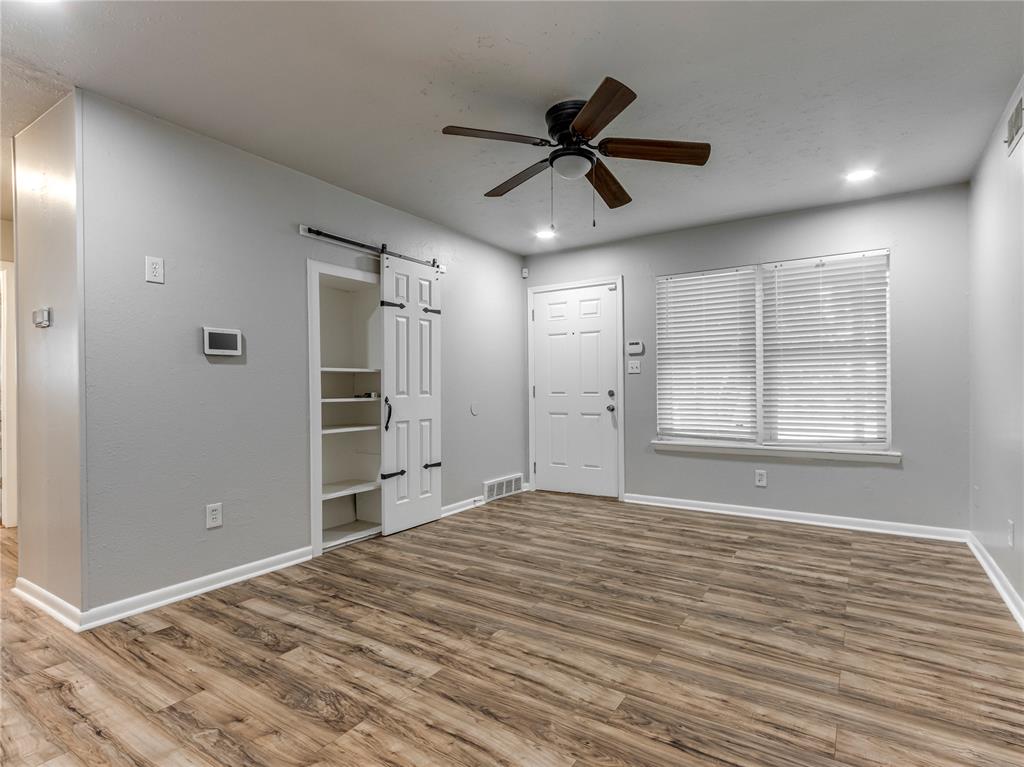 3rd image of 913 W Mitchell Dr, Oklahoma City, OK 73110 | MLS# 1245313
