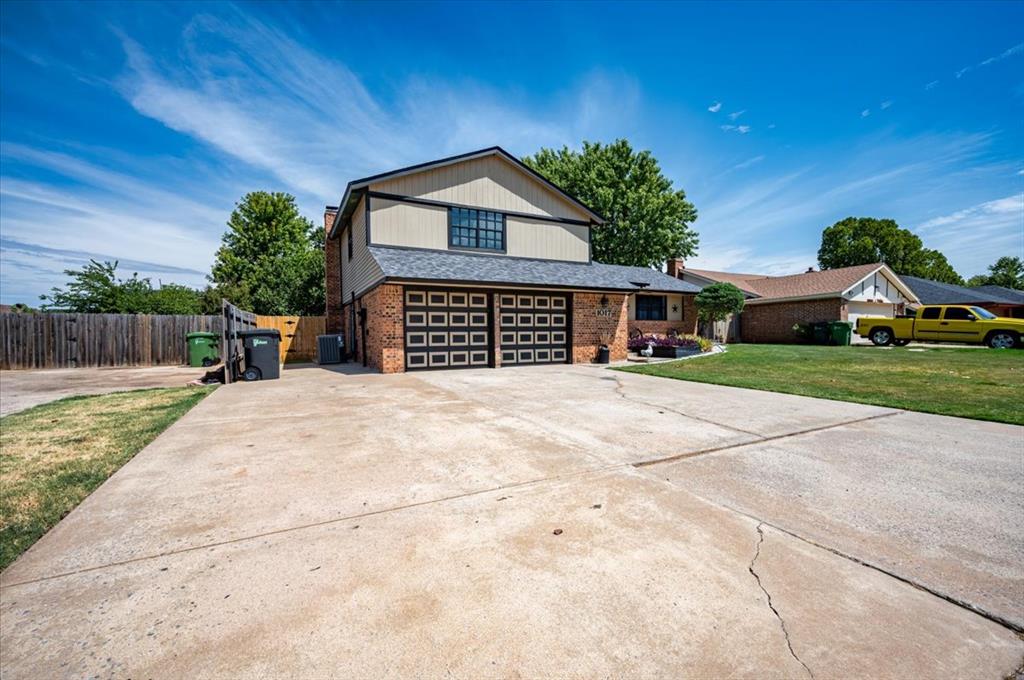 2nd image of 1017 Linn Ln, Yukon, OK 73099 | MLS# 1245366