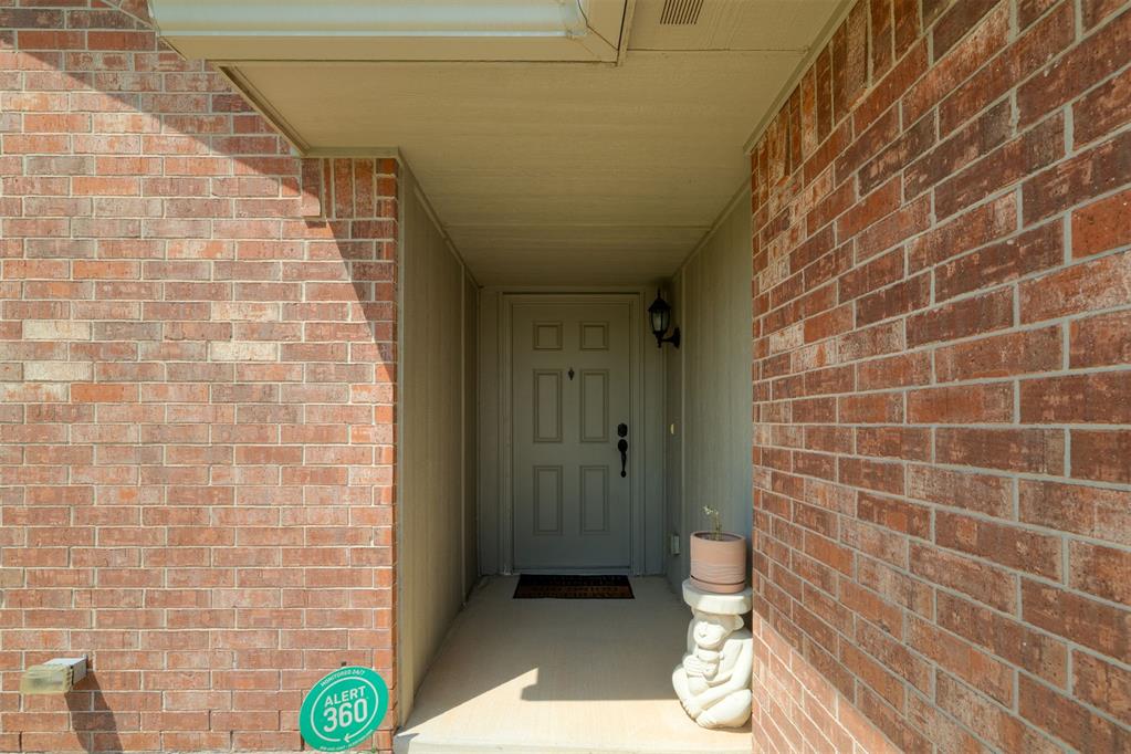 3rd image of 421 Hidden Creek Wy, Oklahoma City, OK 73117 | MLS# 1245380