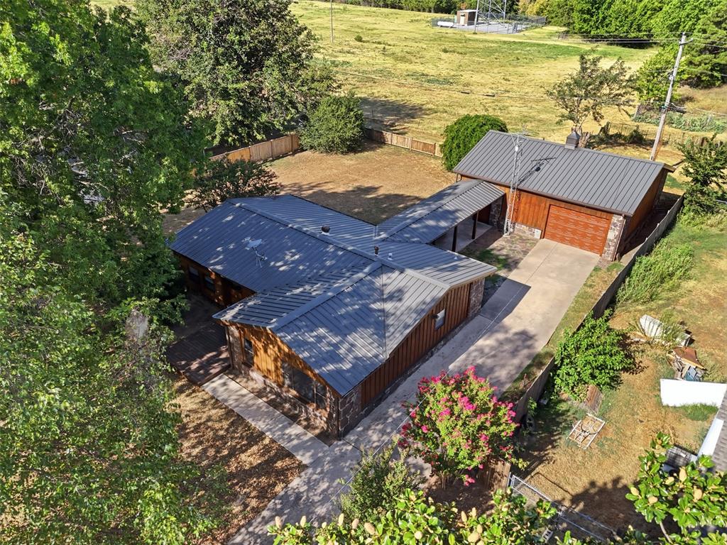2nd image of 408 Se 3rd St, Lexington, OK 73051 | MLS# 1245391