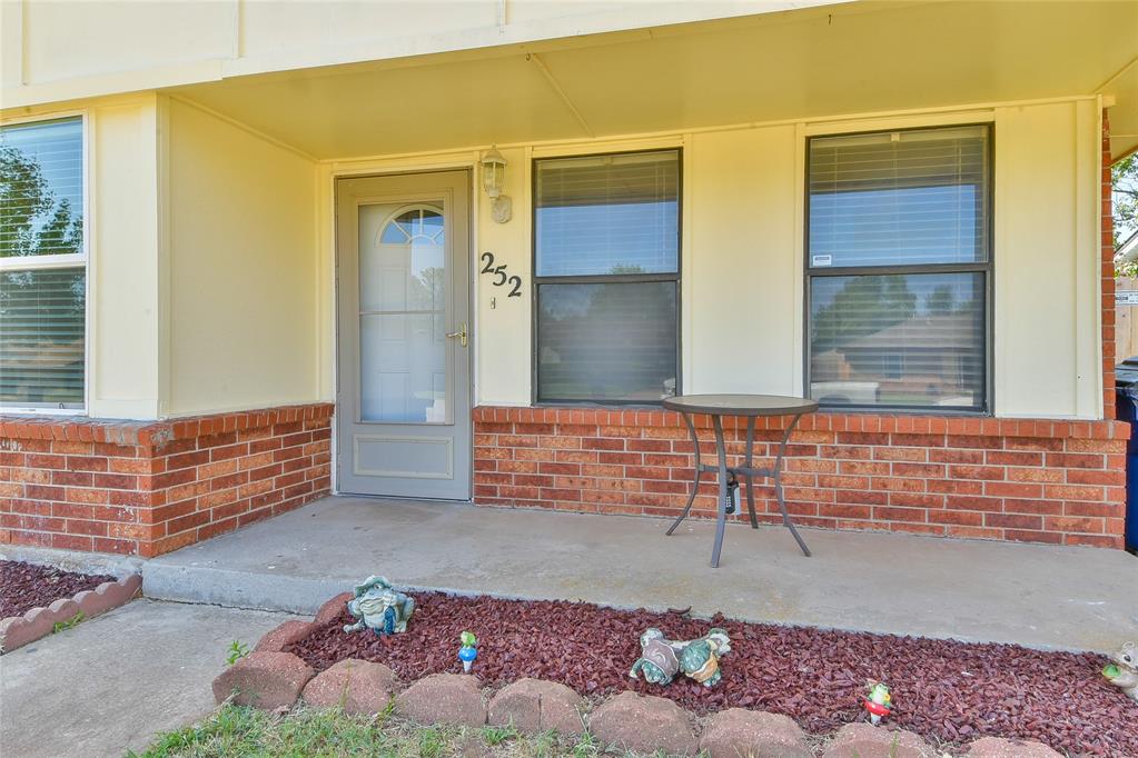3rd image of 252 W Maple Branch Way, Mustang, OK 73064 | MLS# 1245402