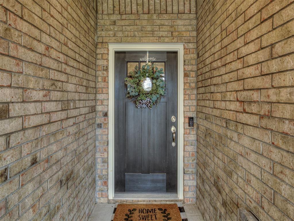 2nd image of 713 Red River Dr, Yukon, OK 73099 | MLS# 1245431