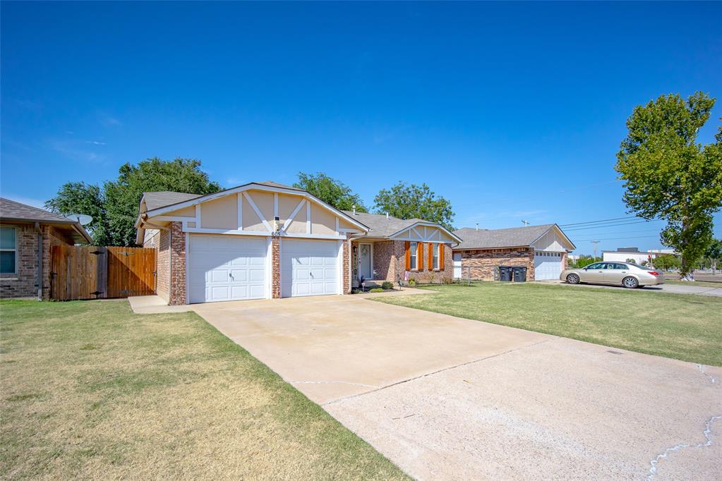 26th image of 605 Sw 7th St, Moore, OK 73160 | MLS# 1245448