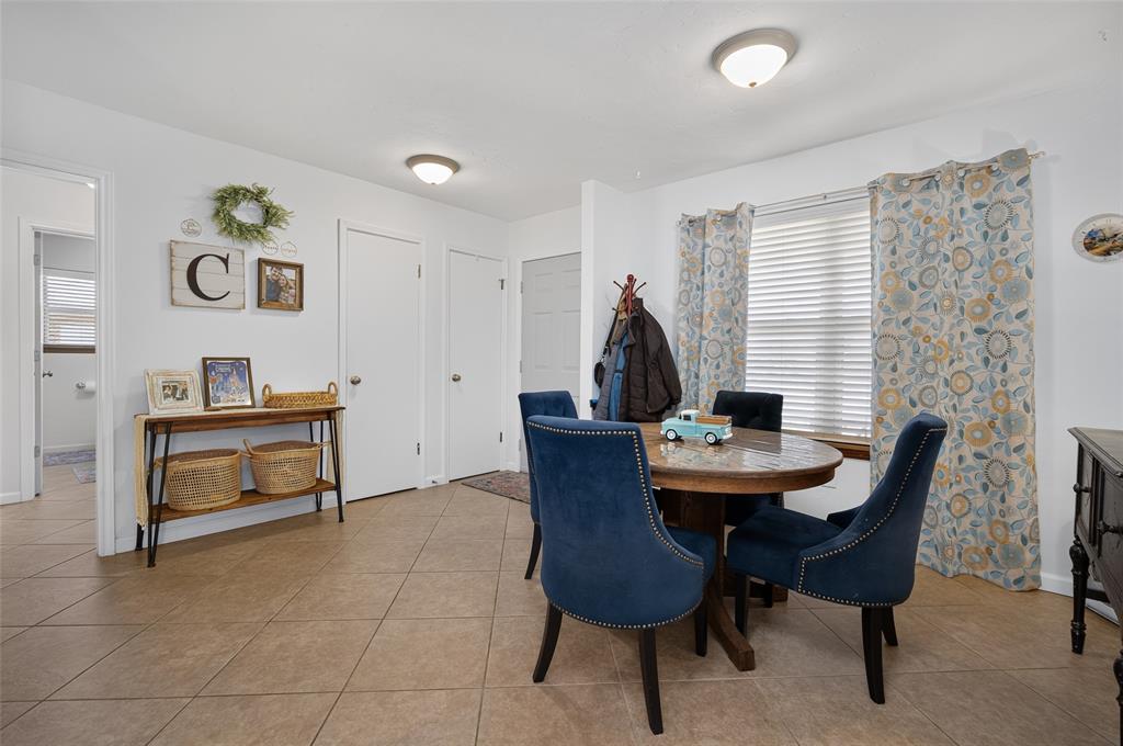 5th image of 605 Sw 7Th St, Moore, OK 73160 | MLS# 1245448