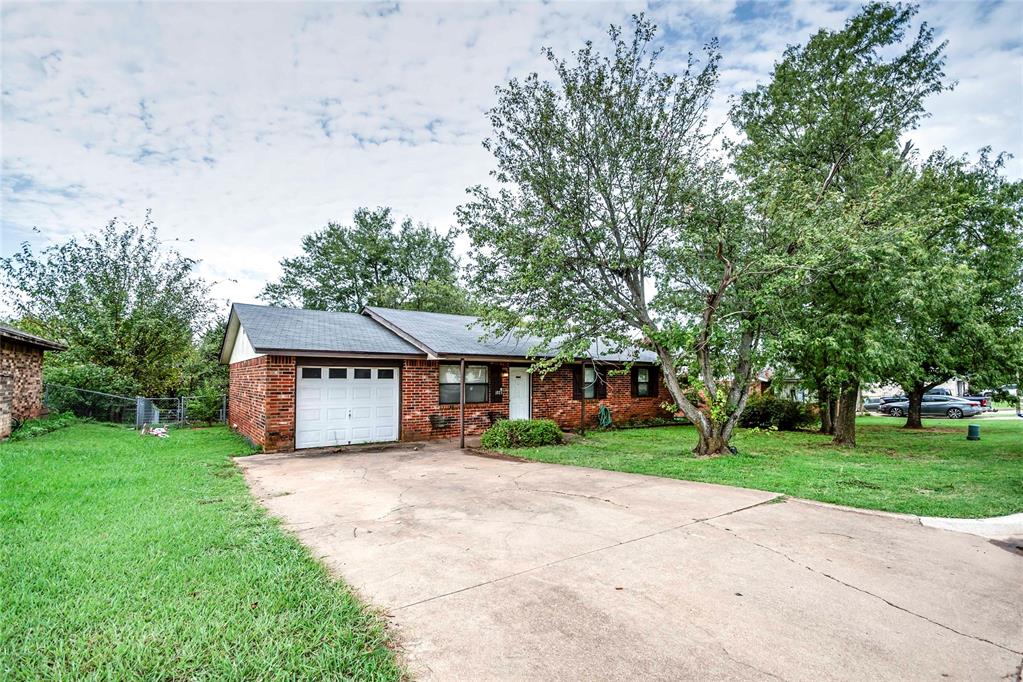 1st image of 1023 E 17th St, Chandler, OK 74834 | MLS# 1245452