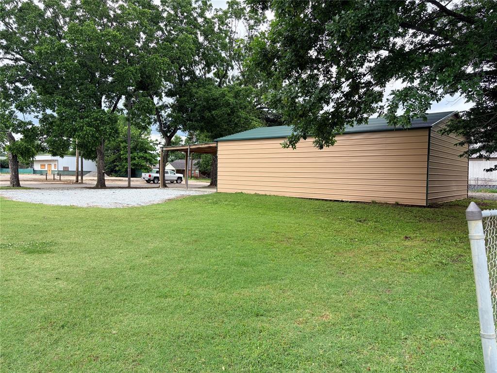 4th image of 306 E Gentry Ave, Checotah, OK 74426 | MLS# 1245465