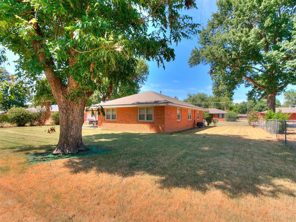 38th image of 1716 Cruce St, Norman, OK 73069 | MLS# 1245560