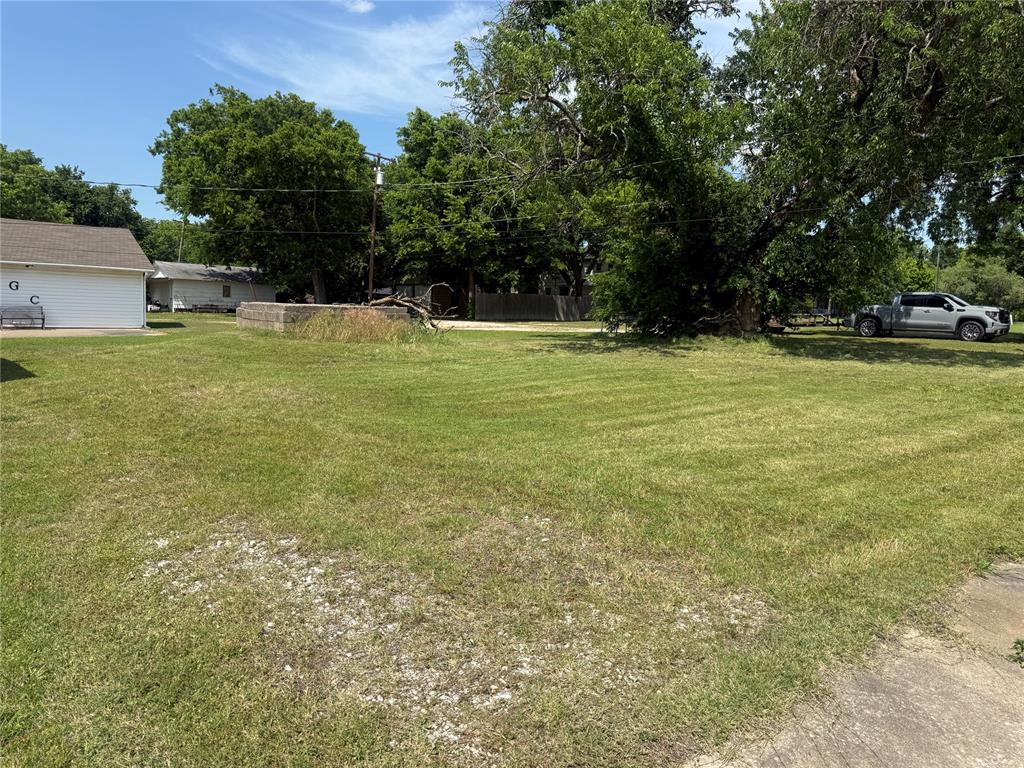 2nd image of 417 W 8th St, Wewoka, OK 74884 | MLS# 1245574