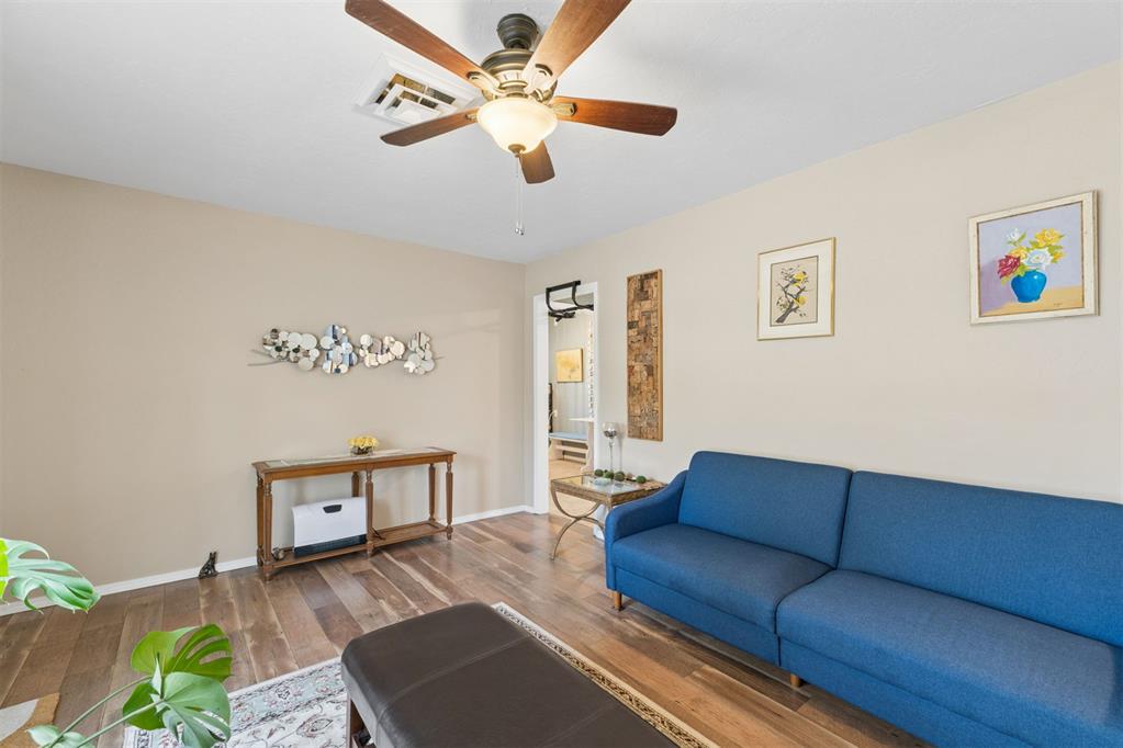 5th image of 411 Russell Dr, Oklahoma City, OK 73110 | MLS# 1245617