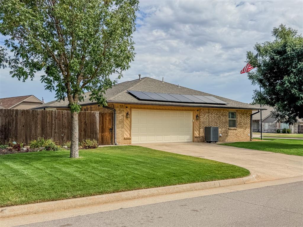 1st image of 10001 Thompson Ave, Yukon, OK 73099 | MLS# 1245622