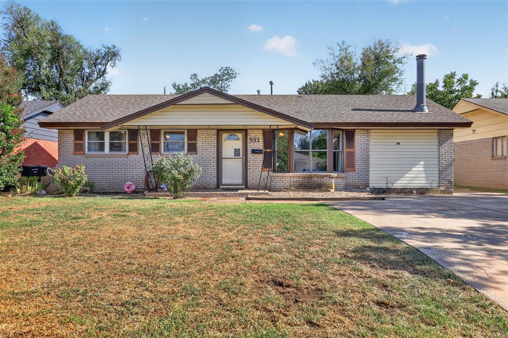 3rd image of 932 Nw 1St St, Moore, OK 73160 | MLS# 1245625