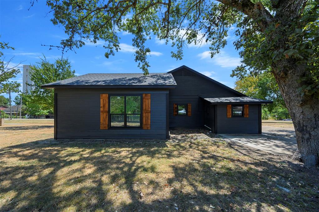 4th image of 209 Boston, Fort Towson, OK 74735 | MLS# 1245632
