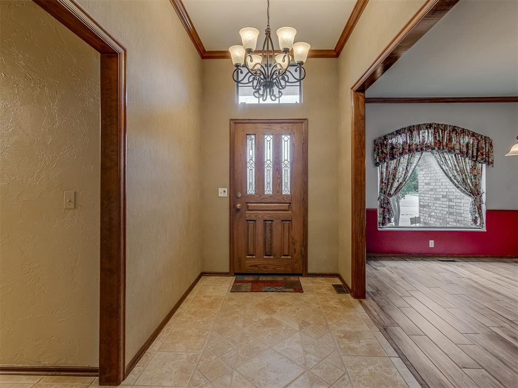 4th image of 141 E Olympic Dr, Yukon, OK 73099 | MLS# 1245660
