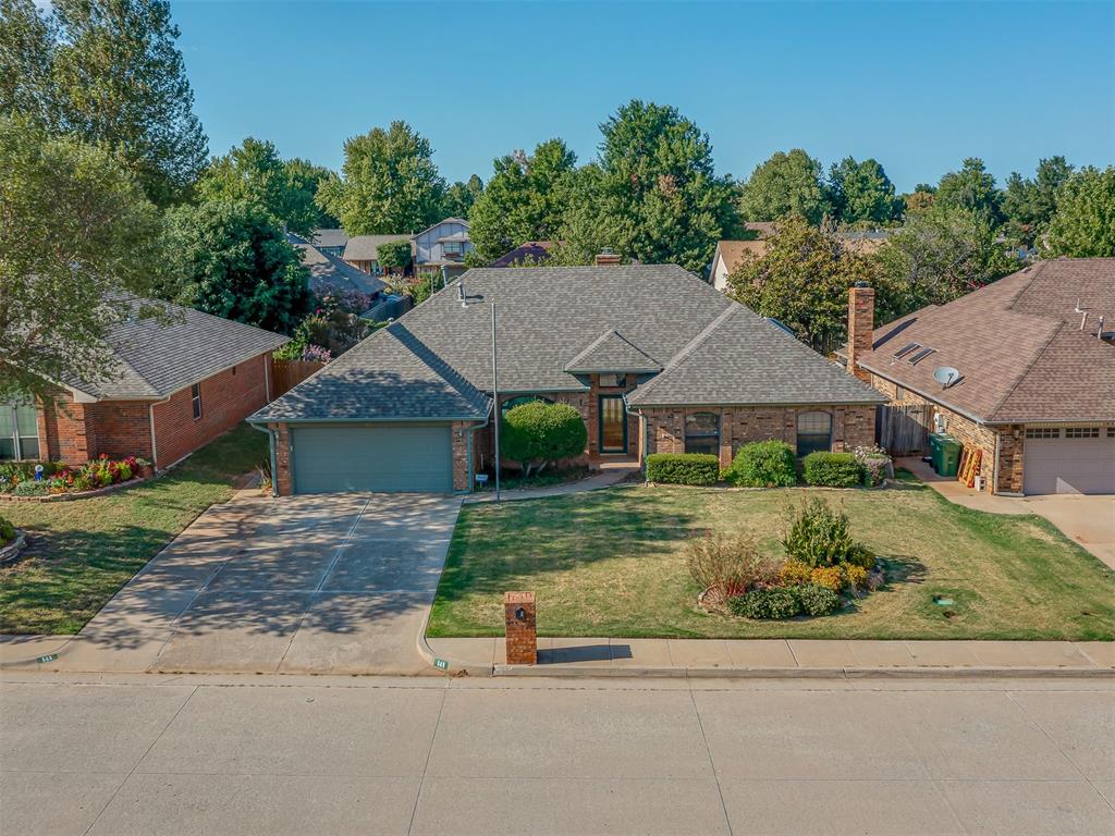 3rd image of 141 E Olympic Dr, Yukon, OK 73099 | MLS# 1245660