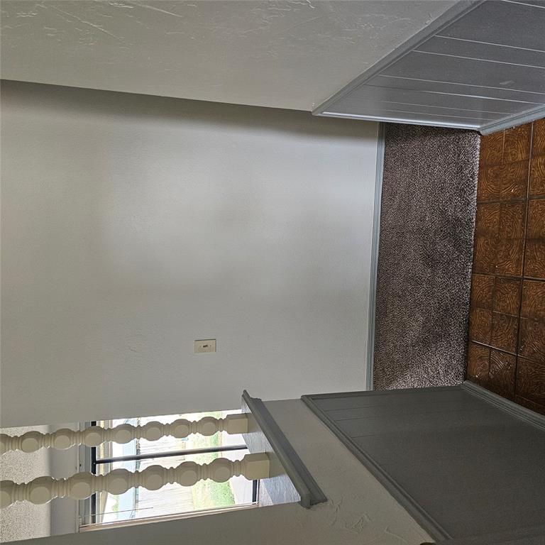 2nd image of 609 Nw 17th St, Moore, OK 73160 | MLS# 1245667