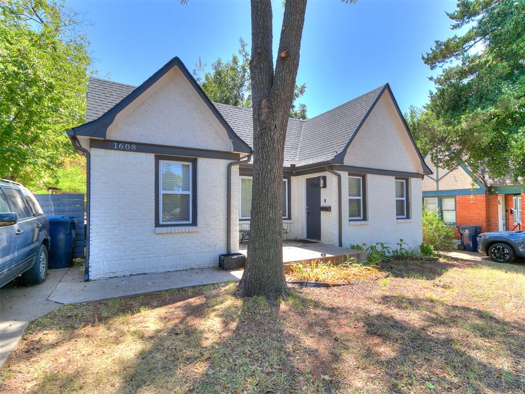 2nd image of 1608 Nw 44th St, Oklahoma City, OK 73118 | MLS# 1245690