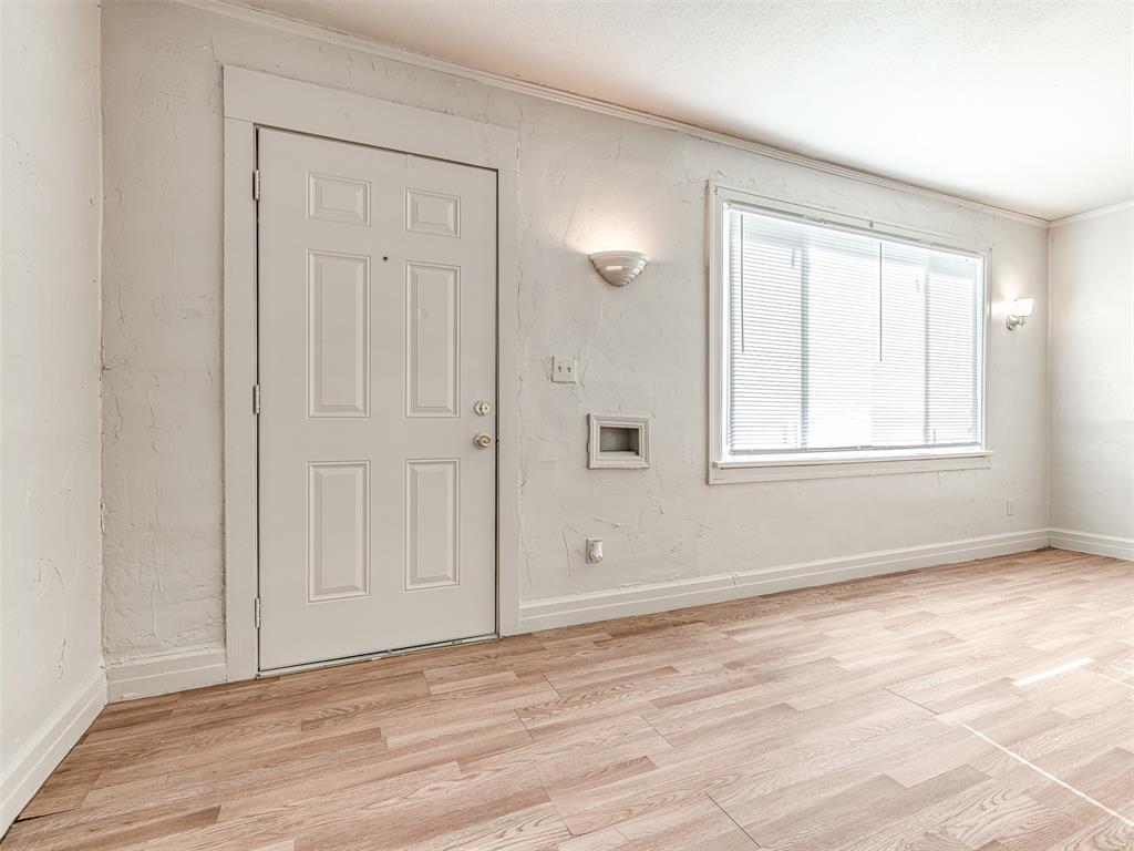 2nd image of 1613 E Park Pl, Oklahoma City, OK 73117 | MLS# 1245699