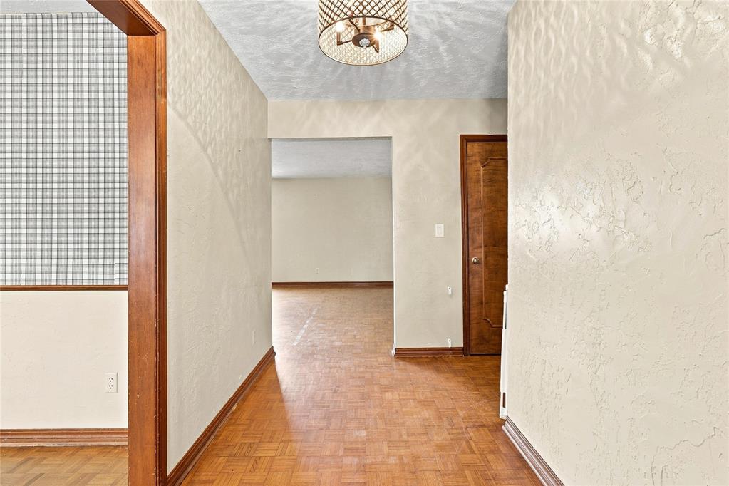 4th image of 120 Gaynelle Ln, Hobart, OK 73651 | MLS# 1245710