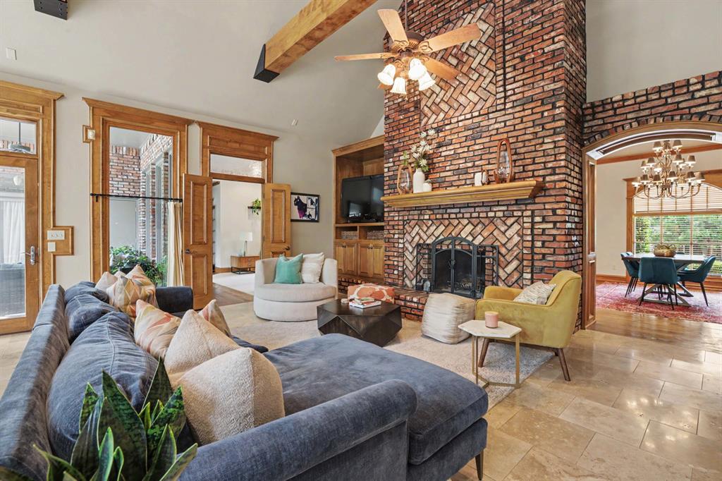 3rd image of 800 Shadow Wood Dr, Edmond, OK 73034 | MLS# 1245712