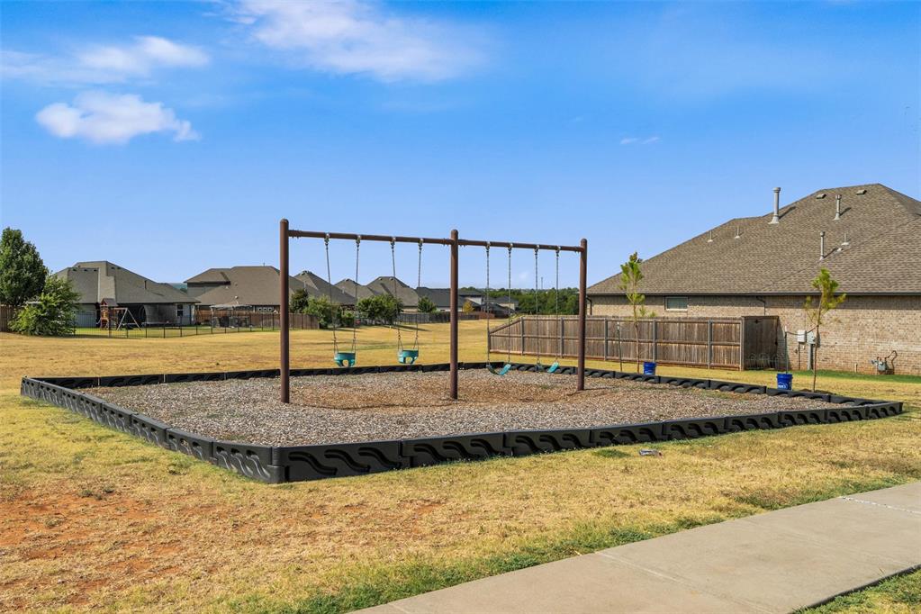 33rd image of 7201 Nw 158th St, Edmond, OK 73013 | MLS# 1245749