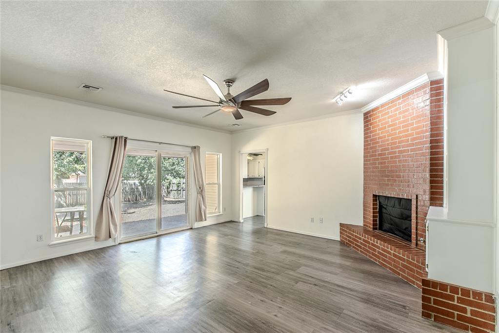 2nd image of 1329 Greenfield Dr, Edmond, OK 73012 | MLS# 1245758