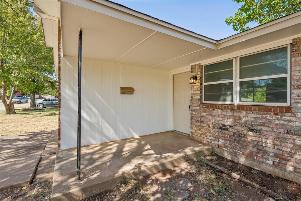 3rd image of 2624 Kings Rd, Moore, OK 73160 | MLS# 1245762