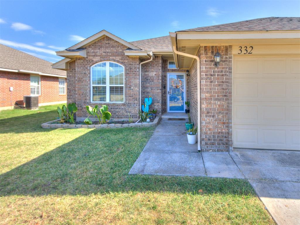 1st image of 332 W Tecumseh Meadows Dr, Norman, OK 73069 | MLS# 1245783