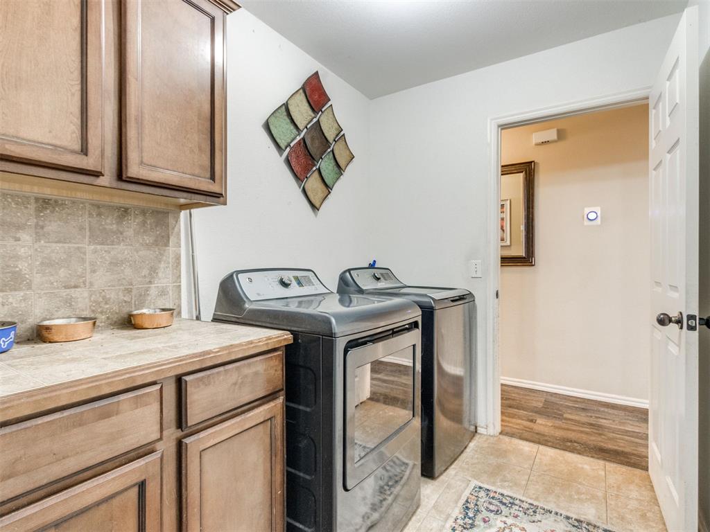 39th image of 332 W Tecumseh Meadows Dr, Norman, OK 73069 | MLS# 1245783