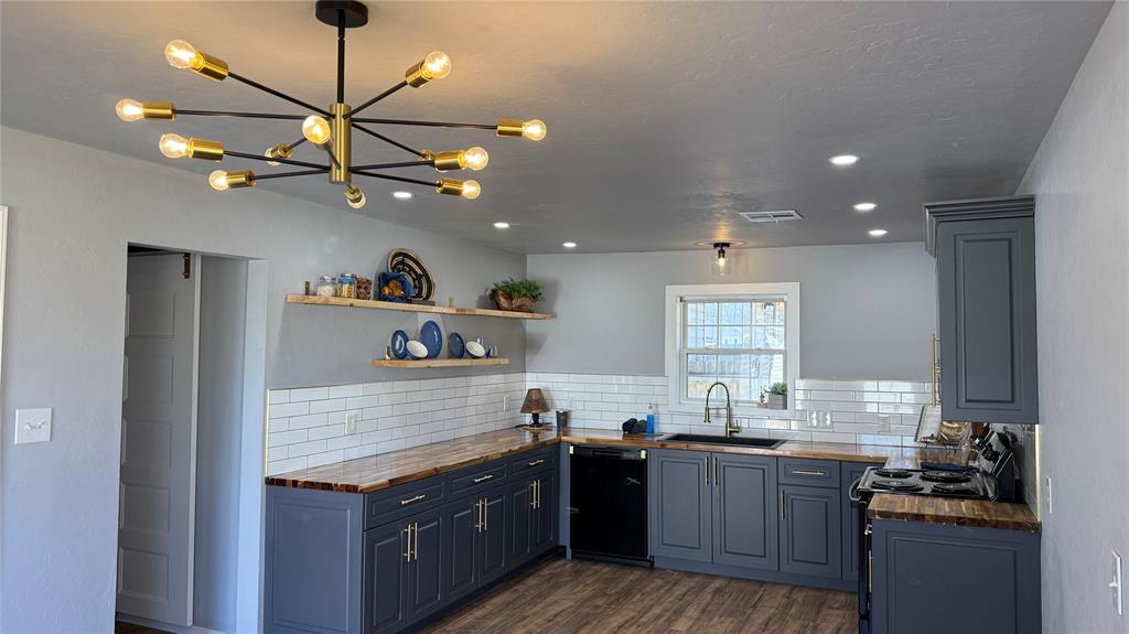 3rd image of 1206 Monroe Dr, Shawnee, OK 74804 | MLS# 1245813