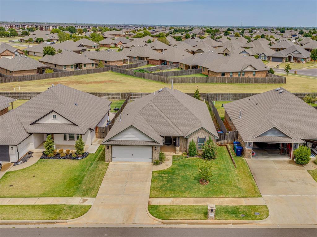 2nd image of 18512 Winamack Rd, Edmond, OK 73012 | MLS# 1245817