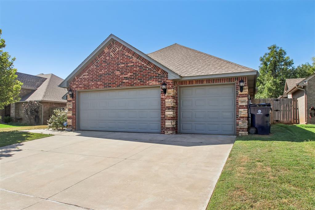2nd image of 10920 Sw 36th St, Yukon, OK 73099 | MLS# 1245826