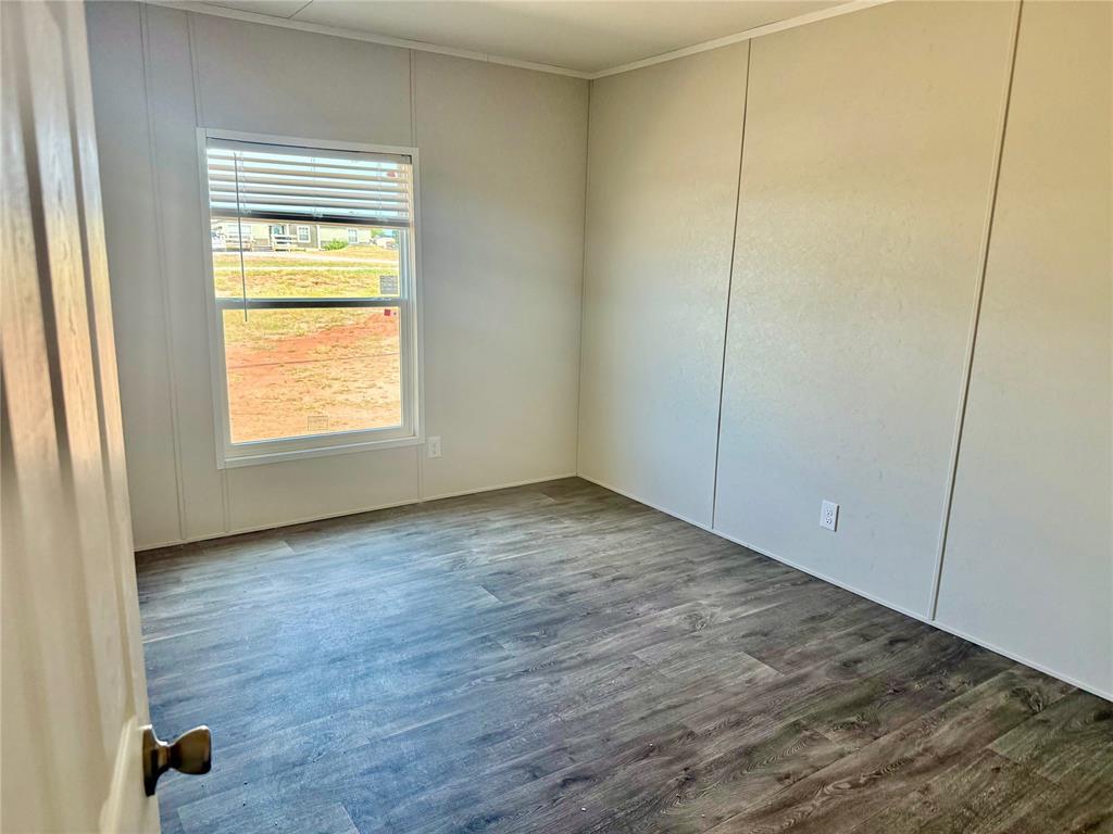 4th image of 8782 Rebekah Rd, Yukon, OK 73099 | MLS# 1245857