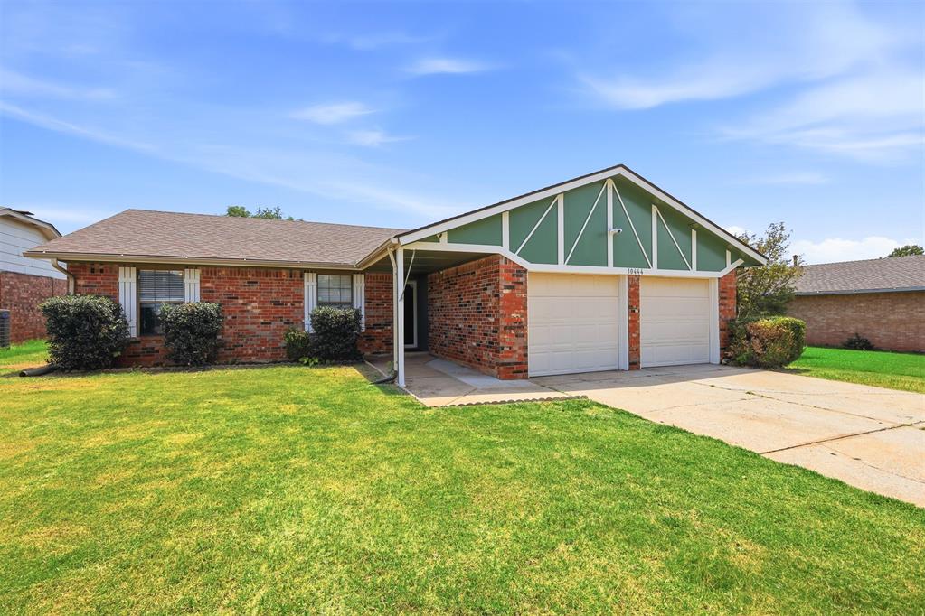 1st image of 10444 Fairfax Ln, Yukon, OK 73099 | MLS# 1245891