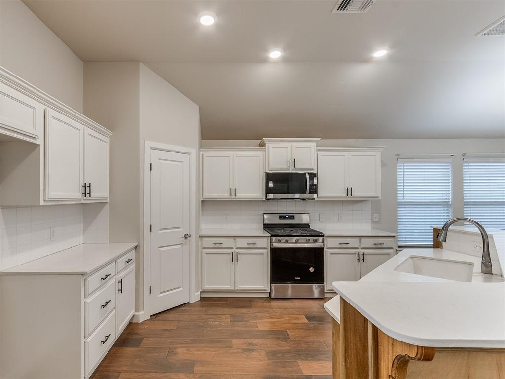 5th image of 10317 Nw 34Th Ter, Yukon, OK 73099 | MLS# 1245907