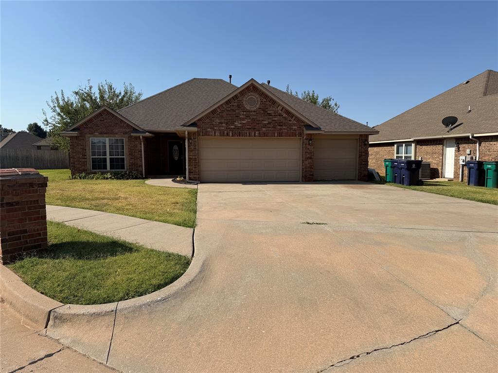 2nd image of 9008 Nw 81st St, Yukon, OK 73099 | MLS# 1245936