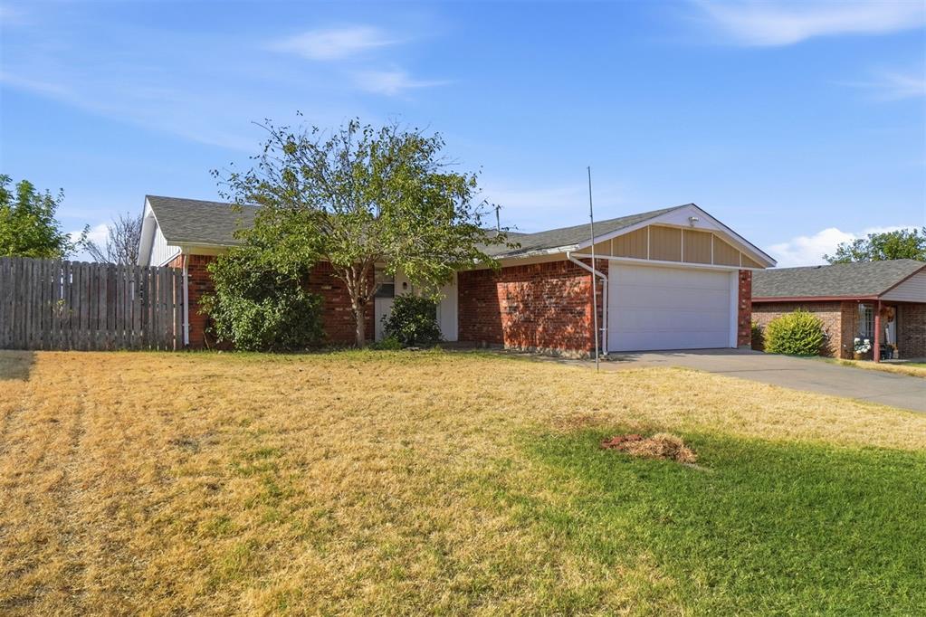 3rd image of 6310 Sw Park Pl, Lawton, OK 73505 | MLS# 1245948